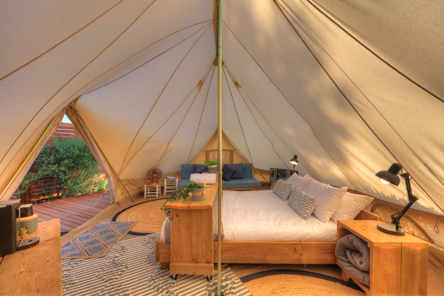 Shemale tent